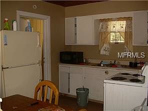 2nd image of 1104 E Seneca Ave