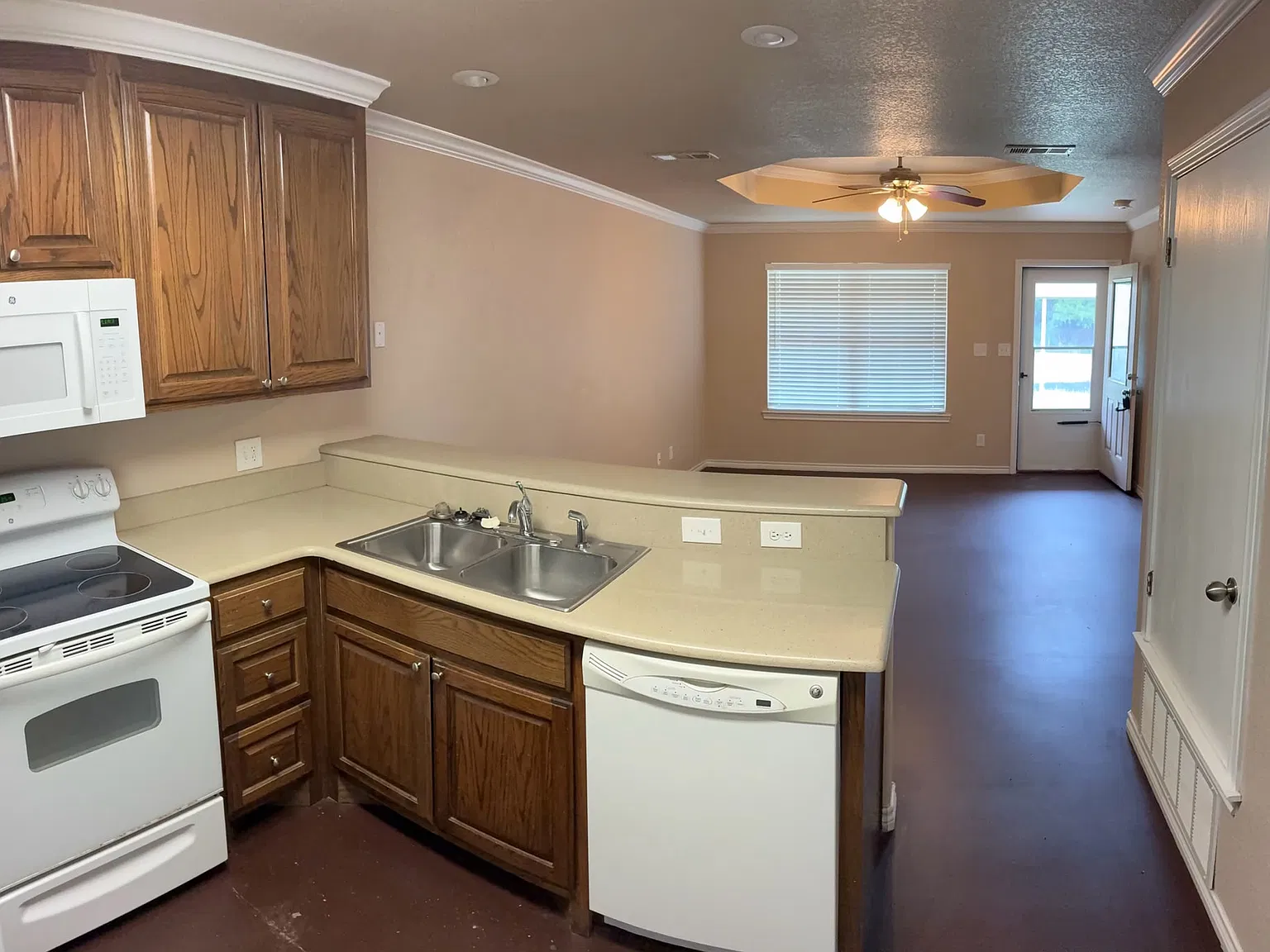 2 bed, 810 sqft, $1,149 — Photo 4