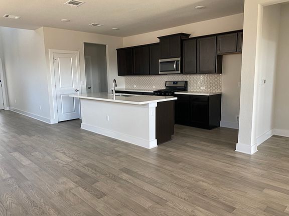 3rd image of 8503 McKamy Dr