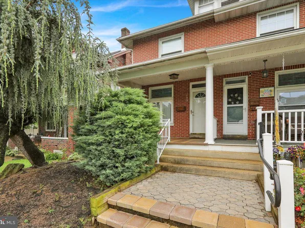 210 N Waverly St, Shillington, PA 19607