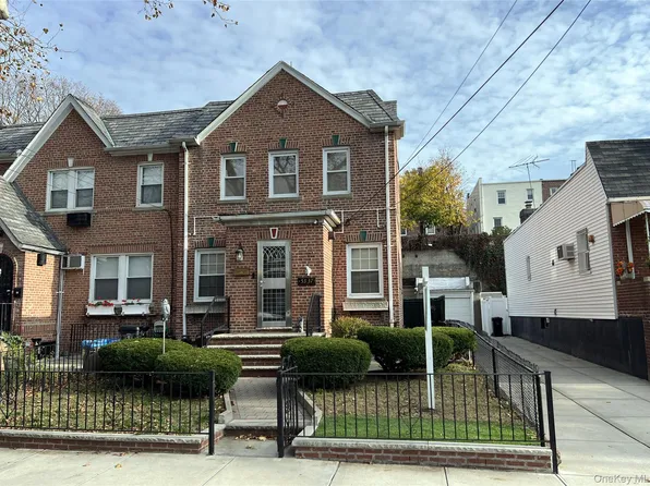 5337 62nd Street, Maspeth, NY 11378