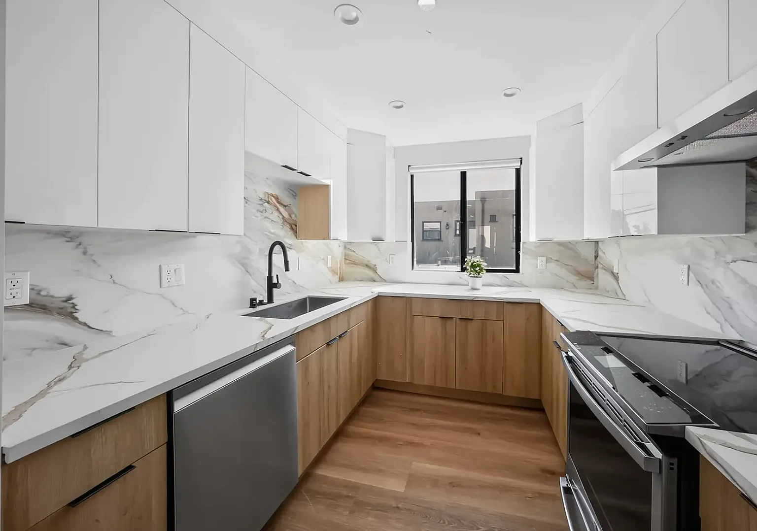 Studio, 1512 sqft, $1,900 — Photo 4