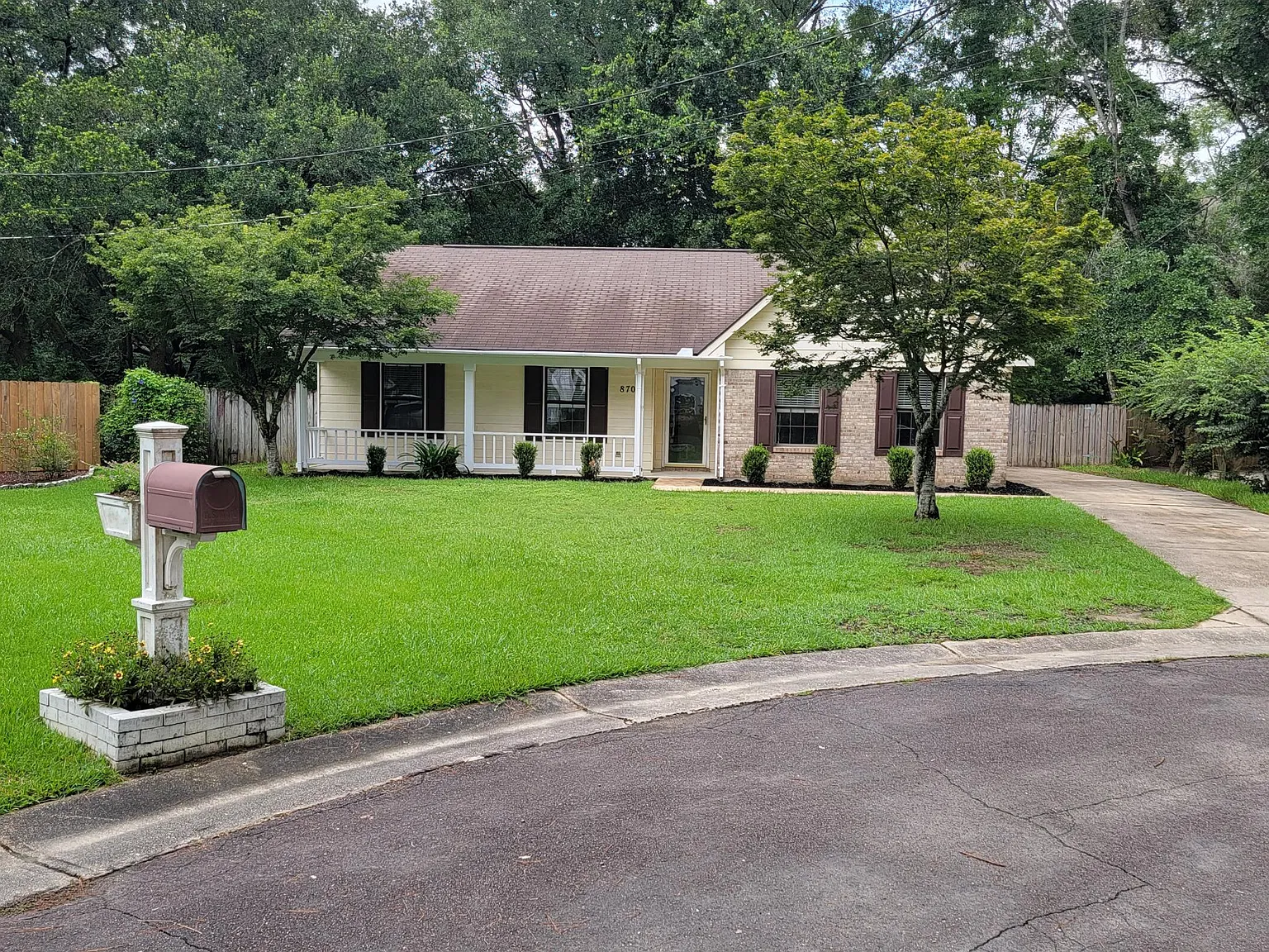 8706 Grove Cir — Photo 2