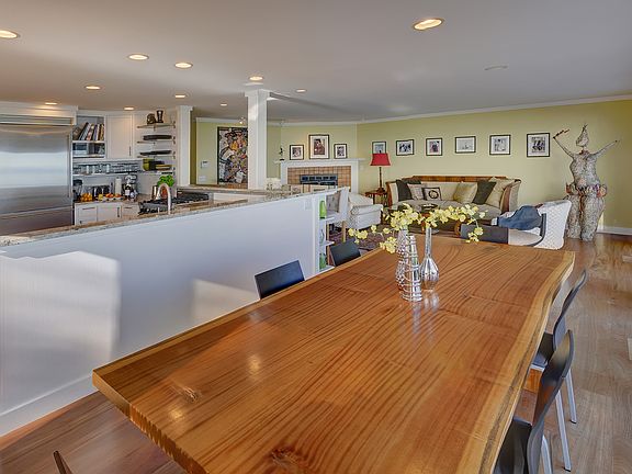 Room for large dining table