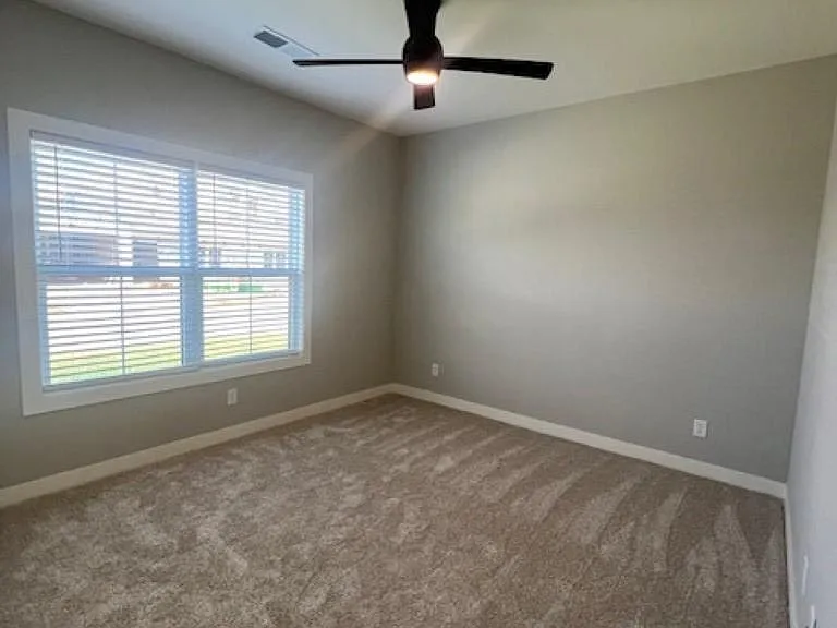 3796 High Pointe Ln — Photo 4