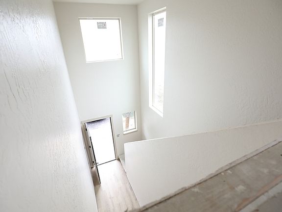 5th image of 1812 N 15th St #101
