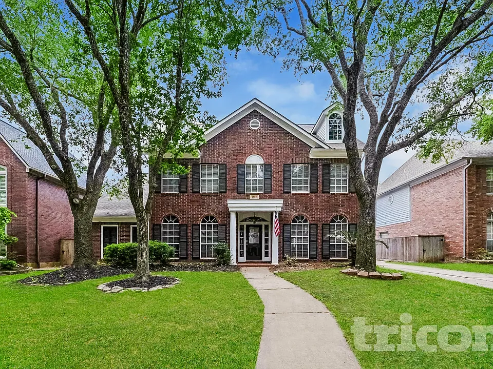 1507 Moon Shadow Ct
