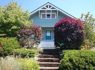 4026 41st Ave SW, Seattle, WA 98116