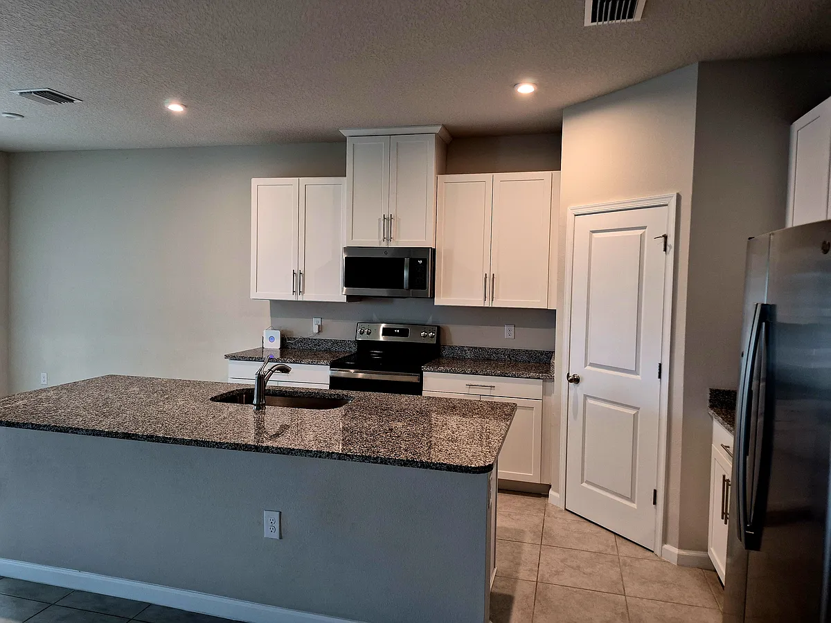 Building Photo - 253 Eagle Harbor Way