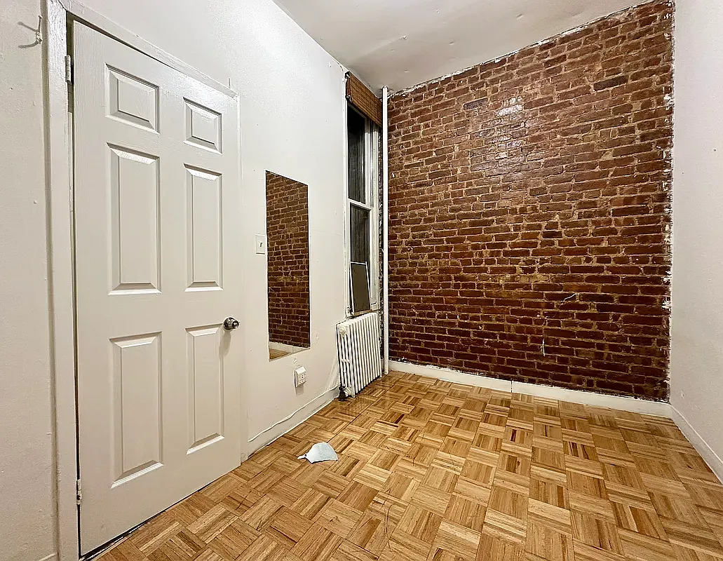 1577 York Avenue — Photo 2