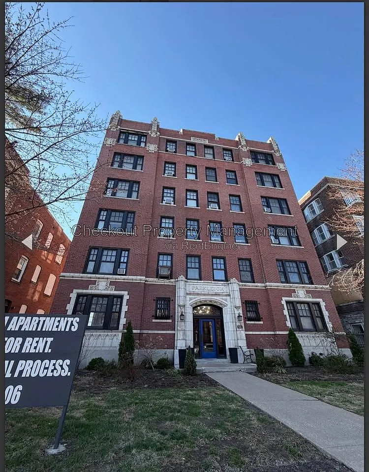 1 bed, 1.0 bath, 800 sqft, $995 — Photo 1