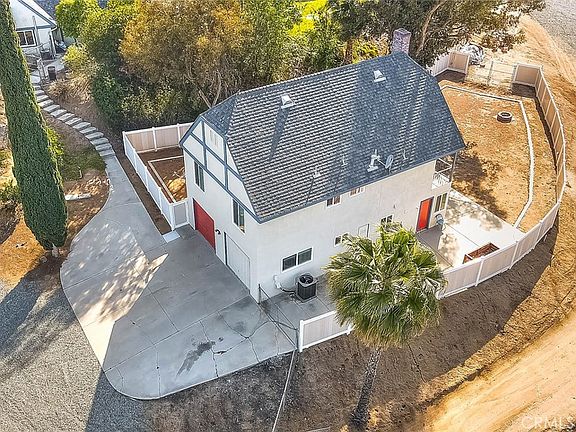 2nd image of 16286 Red Pony Ln