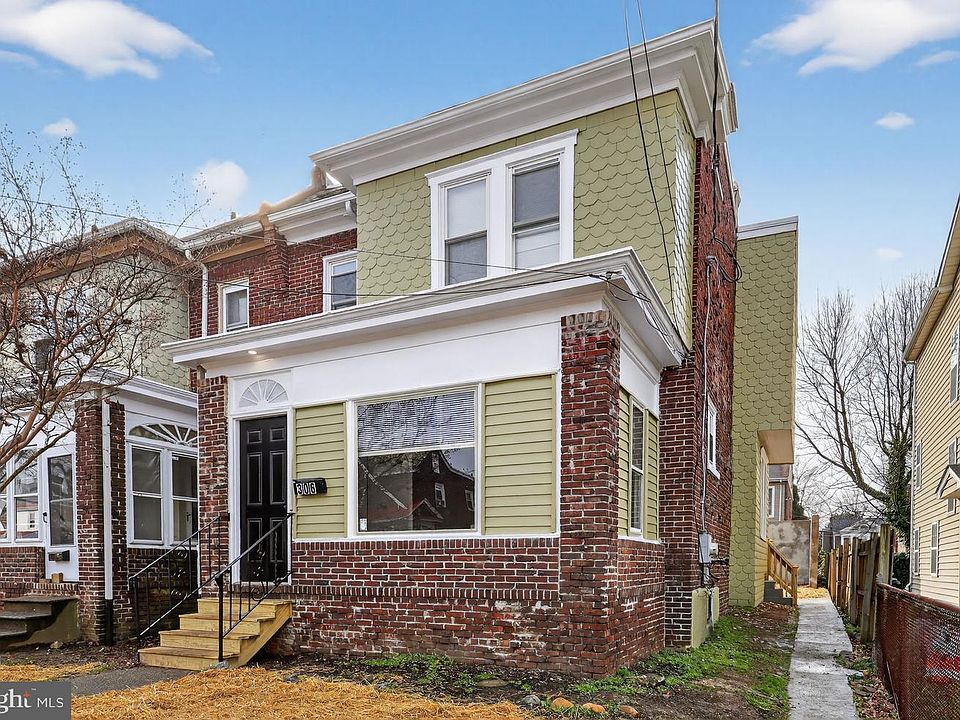1st image of 306 W 35th St