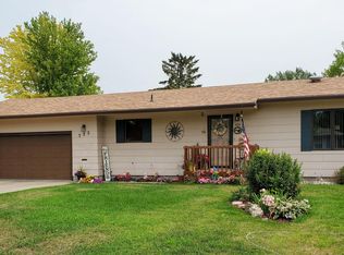 322 17th Ave NE, Jamestown, ND 58401