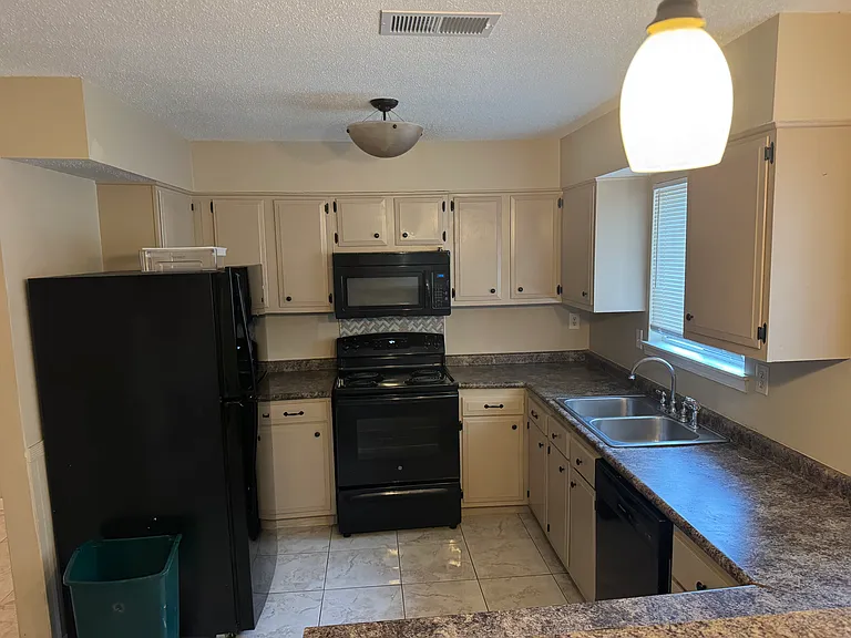 6331 Woodgreen Dr — Photo 6