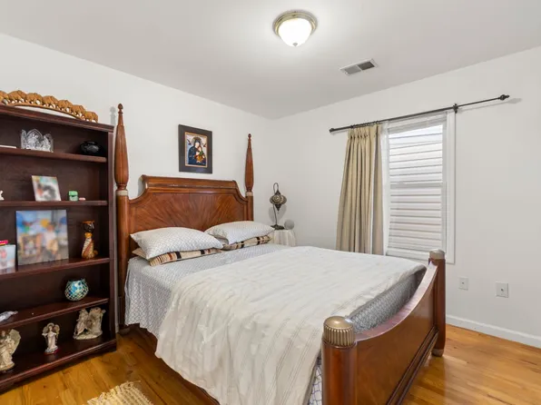 219 South Street image 9 of 45