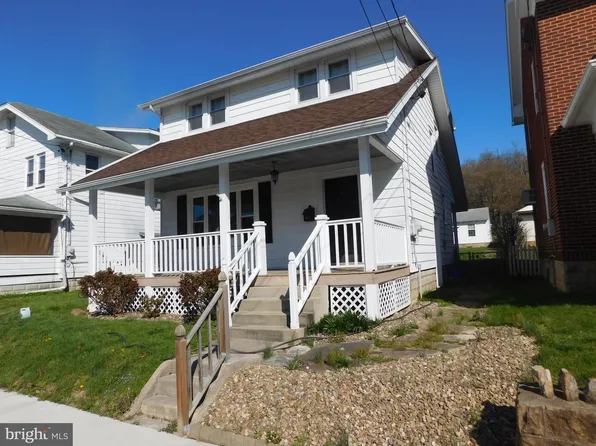 411 W 5th St, Lewistown, PA 17044