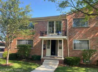 4625 Leafdale Ave #B9, Royal Oak, MI 48073