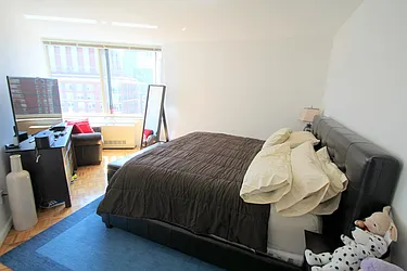 Rented by Nest Seekers International