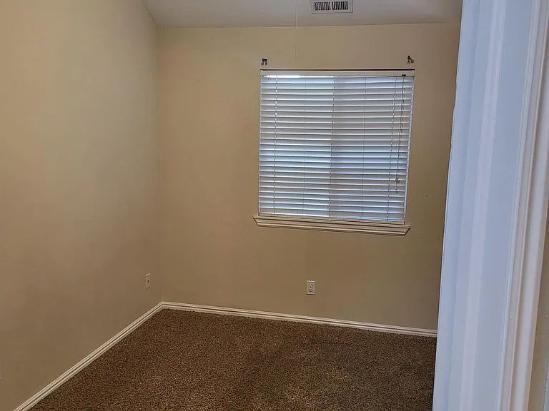 1032 S Regency Rd — Photo 6