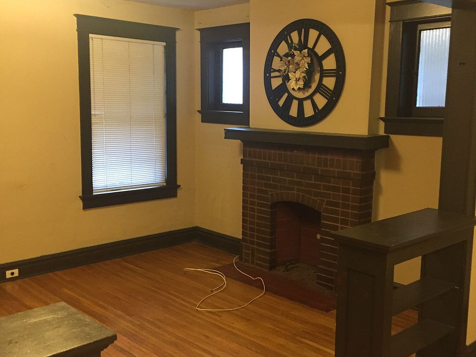 1st image of 4323-4325 S Grand Blvd