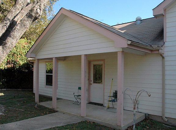 2nd image of 747 Mary Blvd