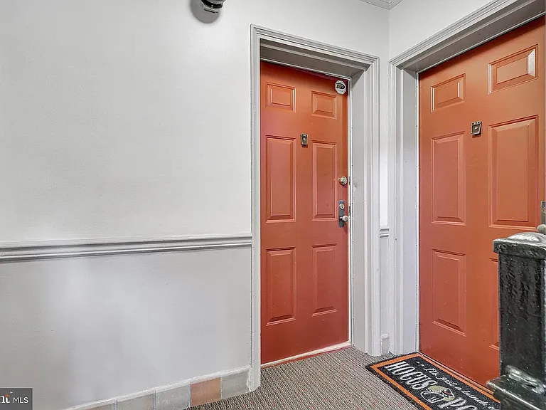 1718 W Abingdon Dr #202 — Photo 35