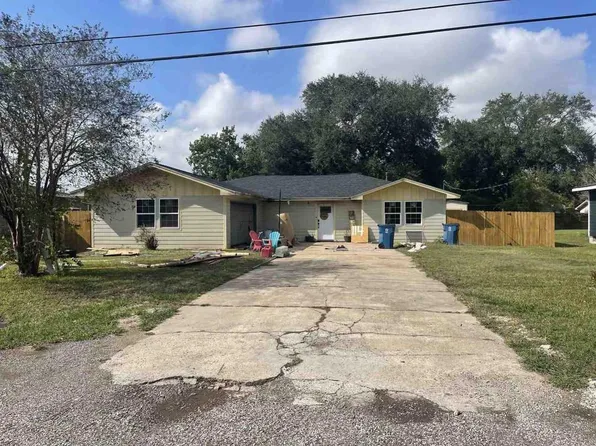114 Dorothy Dr, Nederland, TX 77627