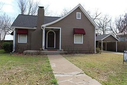 403 W James St