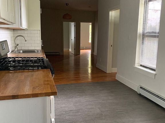 5th image of 163 Washington St #3