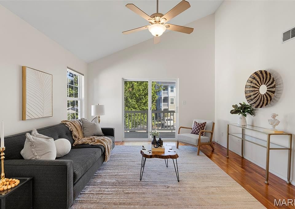 1st image of 1109 Arbor Creek Dr APT 3C