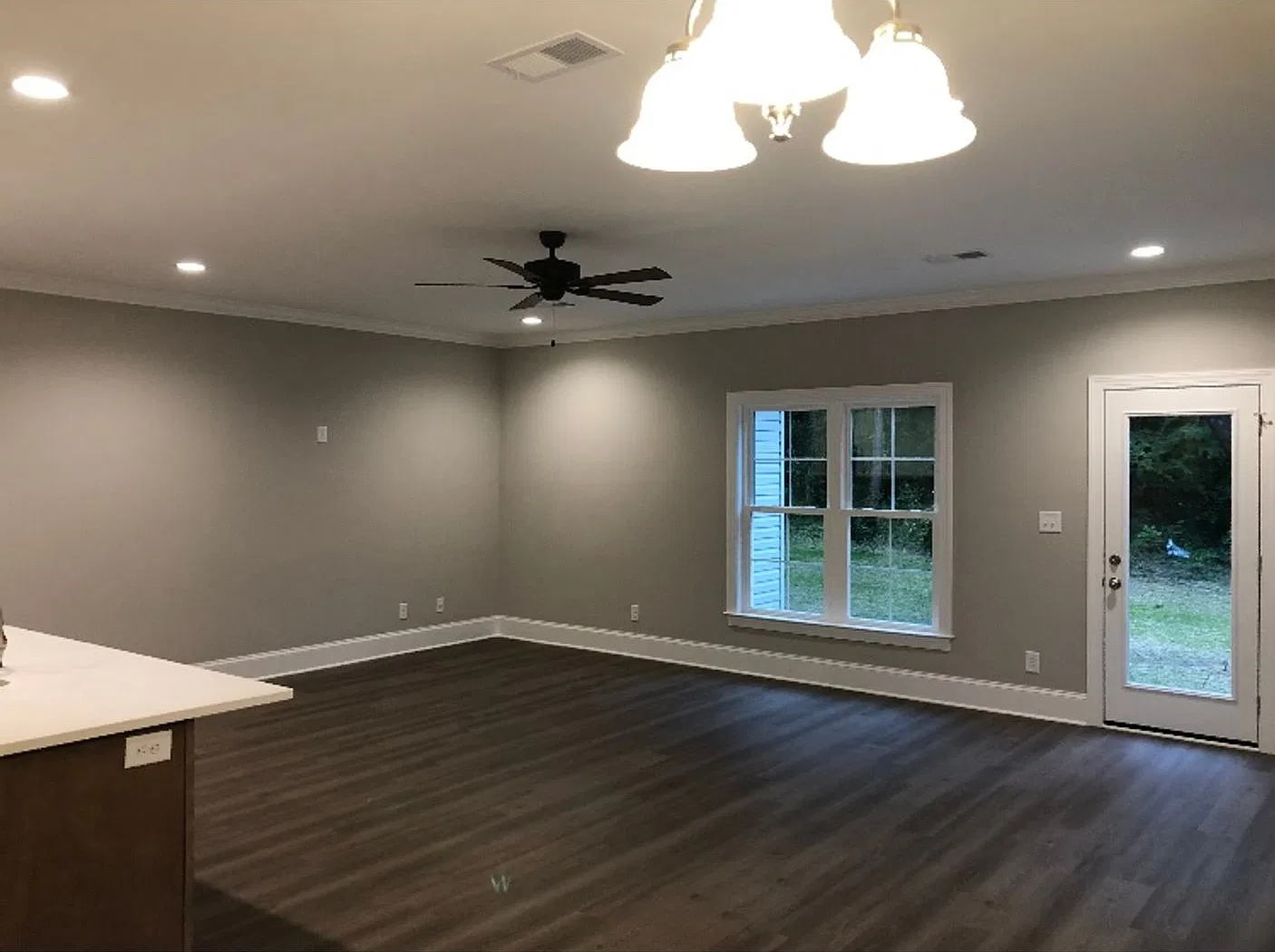 Brand, new construction — Photo 2