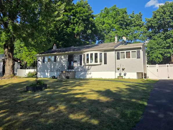 45 Sunset Drive, Walden, NY 12586