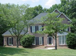 2412 Honey Creek Ln, Matthews, NC 28105