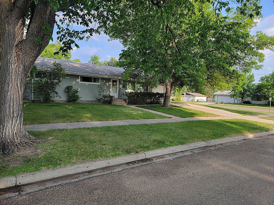 400 24th St NW, Minot, ND 58703 Zillow