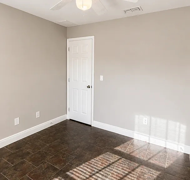 111 Homer Ave S — Photo 6