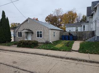 307 Highland Ave, Dixon, IL 61021