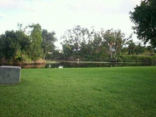 2nd image of 2421 Waterside Dr