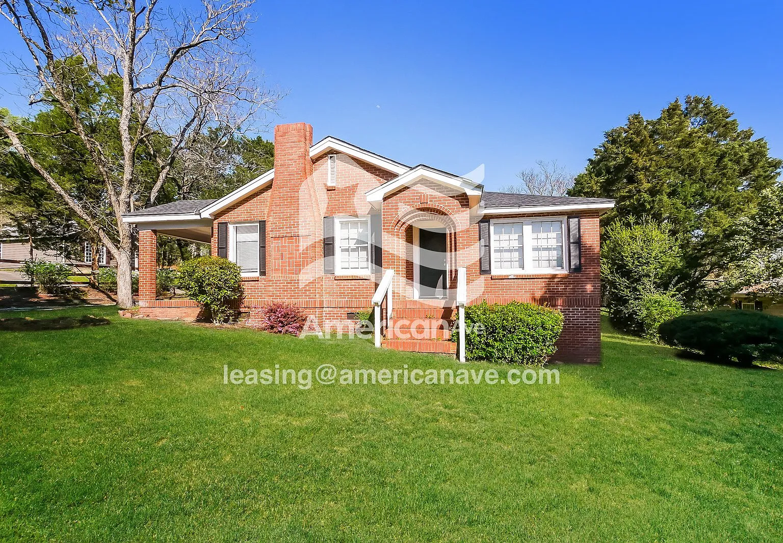 3 bed, 1.0 bath, 1545 sqft, $1,021 — Photo 2