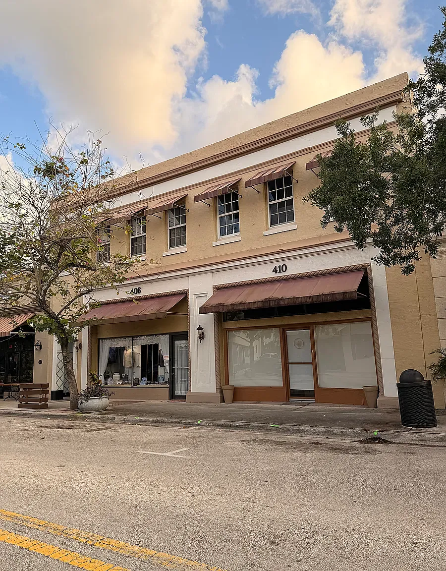 2 bed, 1000 sqft, $1,800 — Photo 1