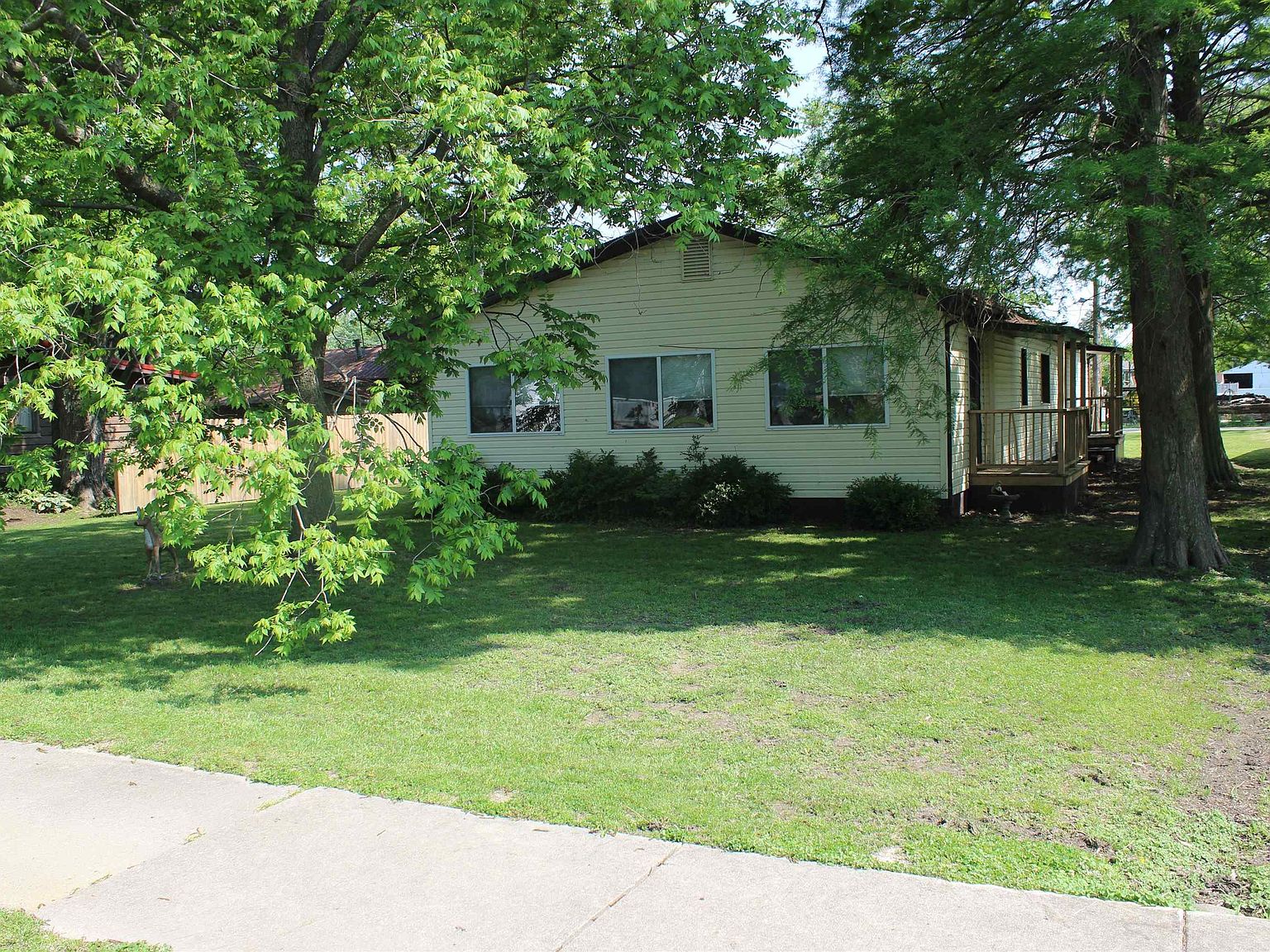 203 W Poplar St, Odin, IL 62870 MLS EB449049 Zillow