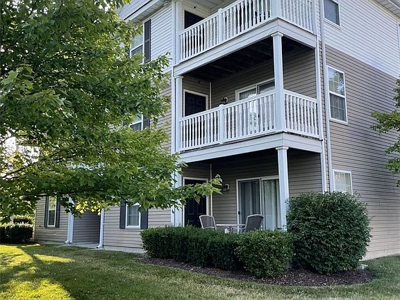 3rd image of 9733 Crayford Dr Unit 9H