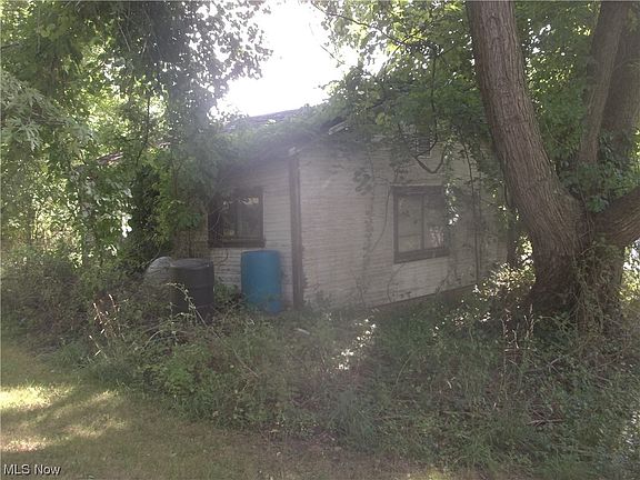 3rd image of 1532 State Route 39 NE