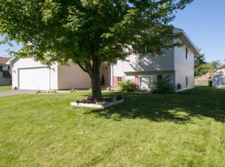 1034 Meadow St, Cologne, MN 55322