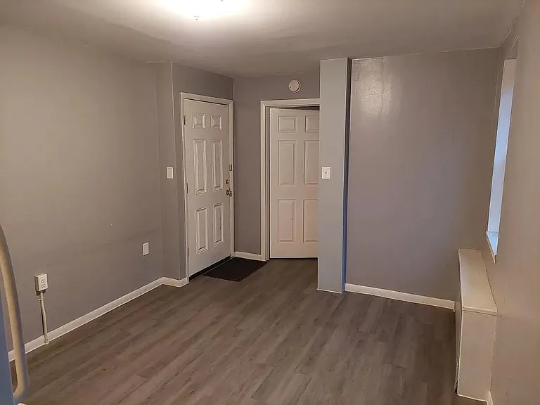 1602 Elmtree St #1 — Photo 5