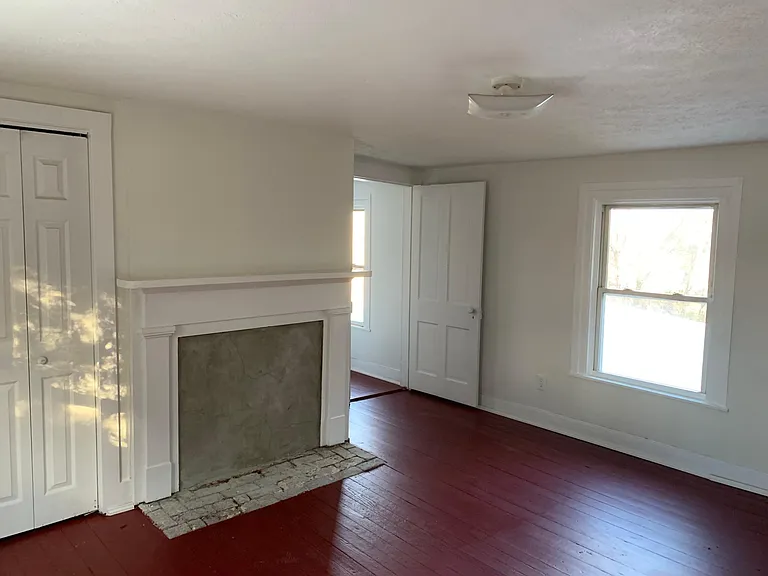 83 Brickhouse Rd — Photo 17