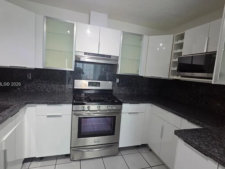 16227 SW 139th Ct — Photo 8