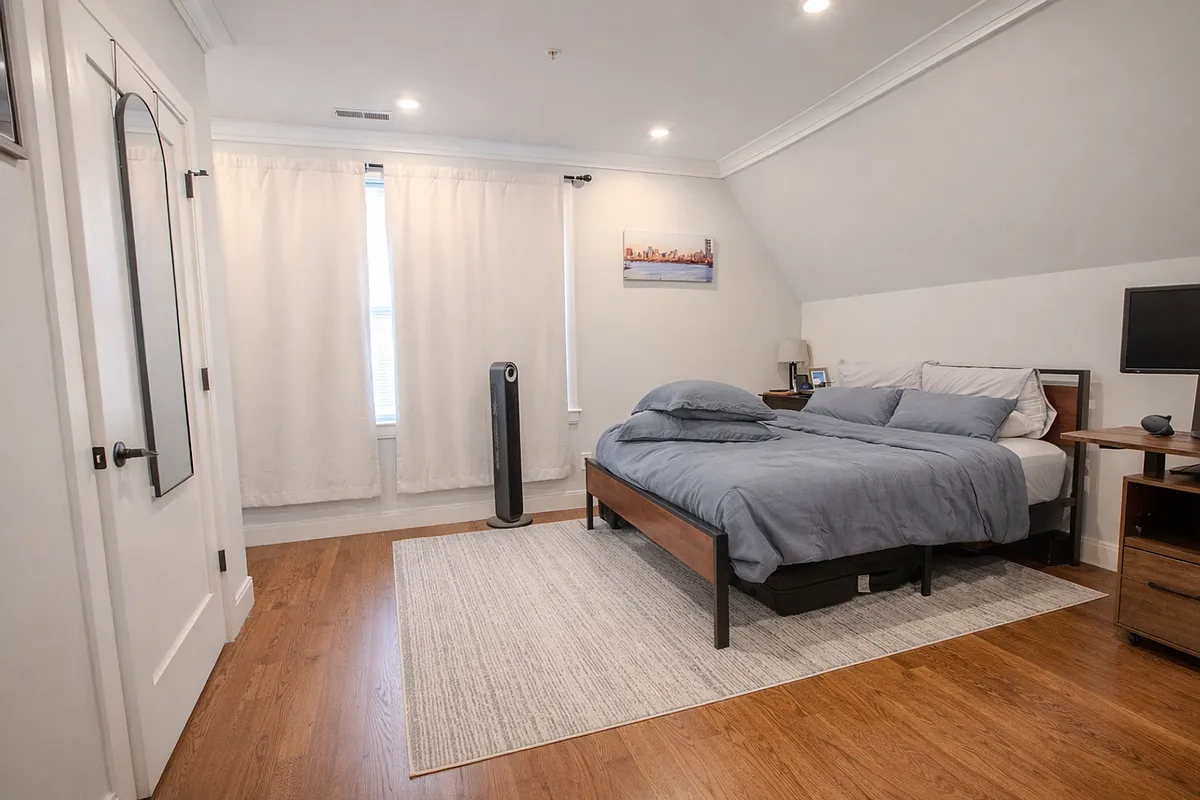 Photo 2 of 12 - 53 Quint Ave #13 - Boston, MA Building Photo - 53 Quint Ave #13