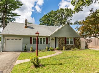 110 Ruth Ave, Hawthorne, NJ 07506