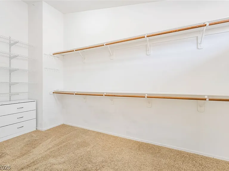 271 Pointe Ranier Ave — Photo 16